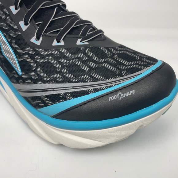 Altra Black and Blue Athletic Shoes - Picture 13 of 14